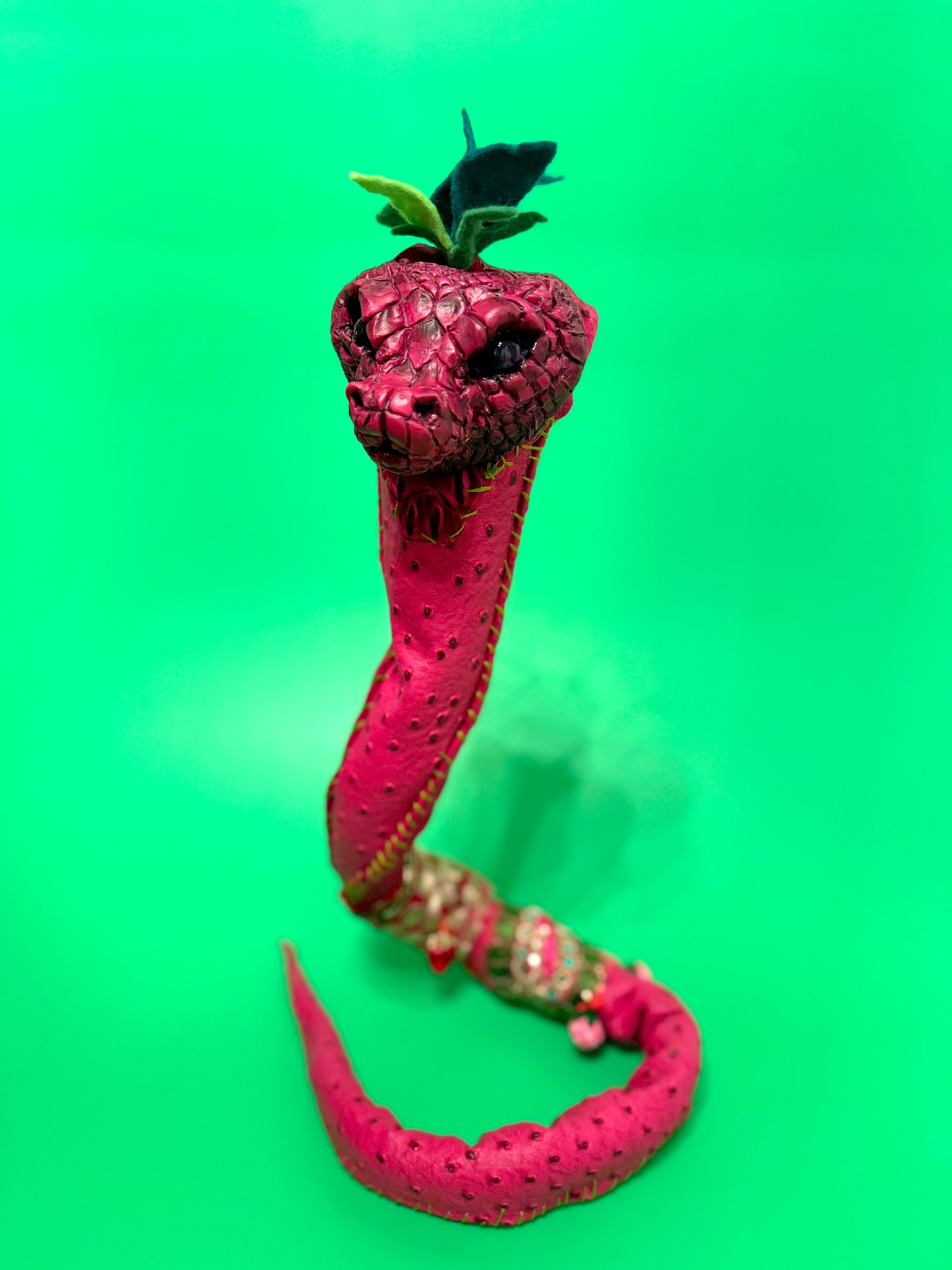 Strawberry Snake III Poppet