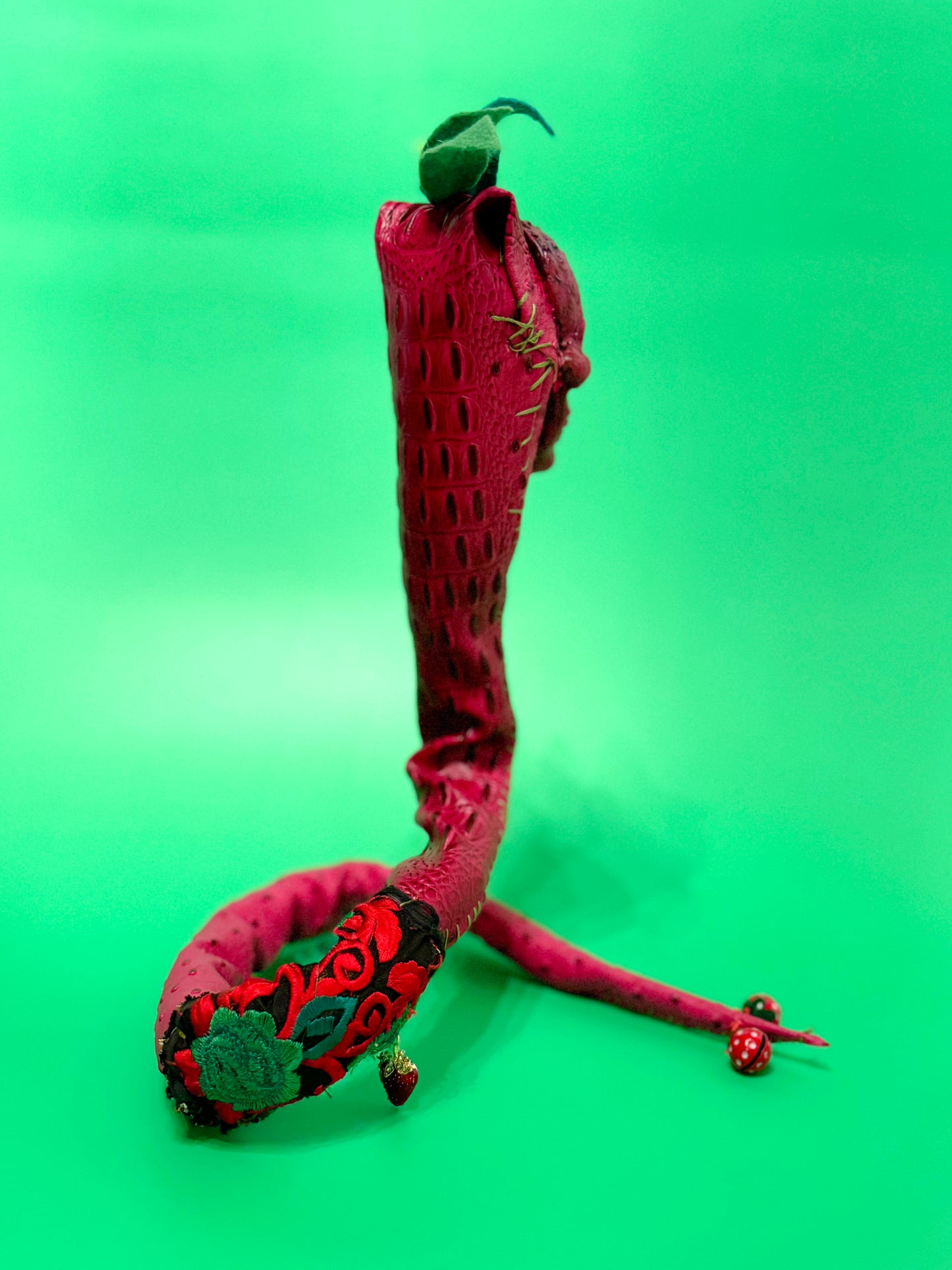 Strawberry Snake II Poppet