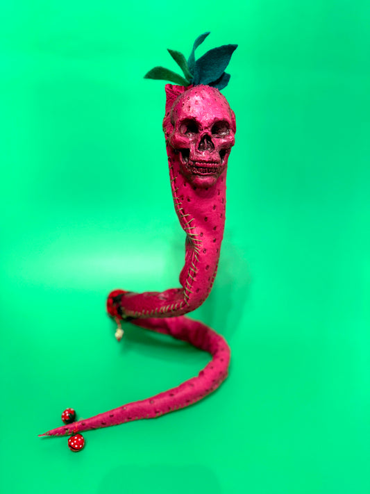 Strawberry Snake II Poppet