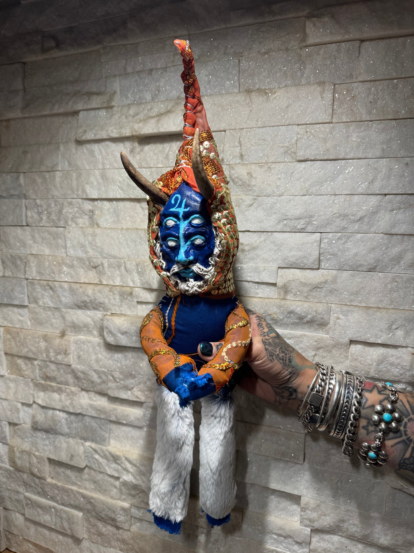 Jupeskoi House Spirit Poppet - Gold