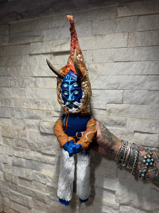 Jupeskoi House Spirit Poppet - Gold