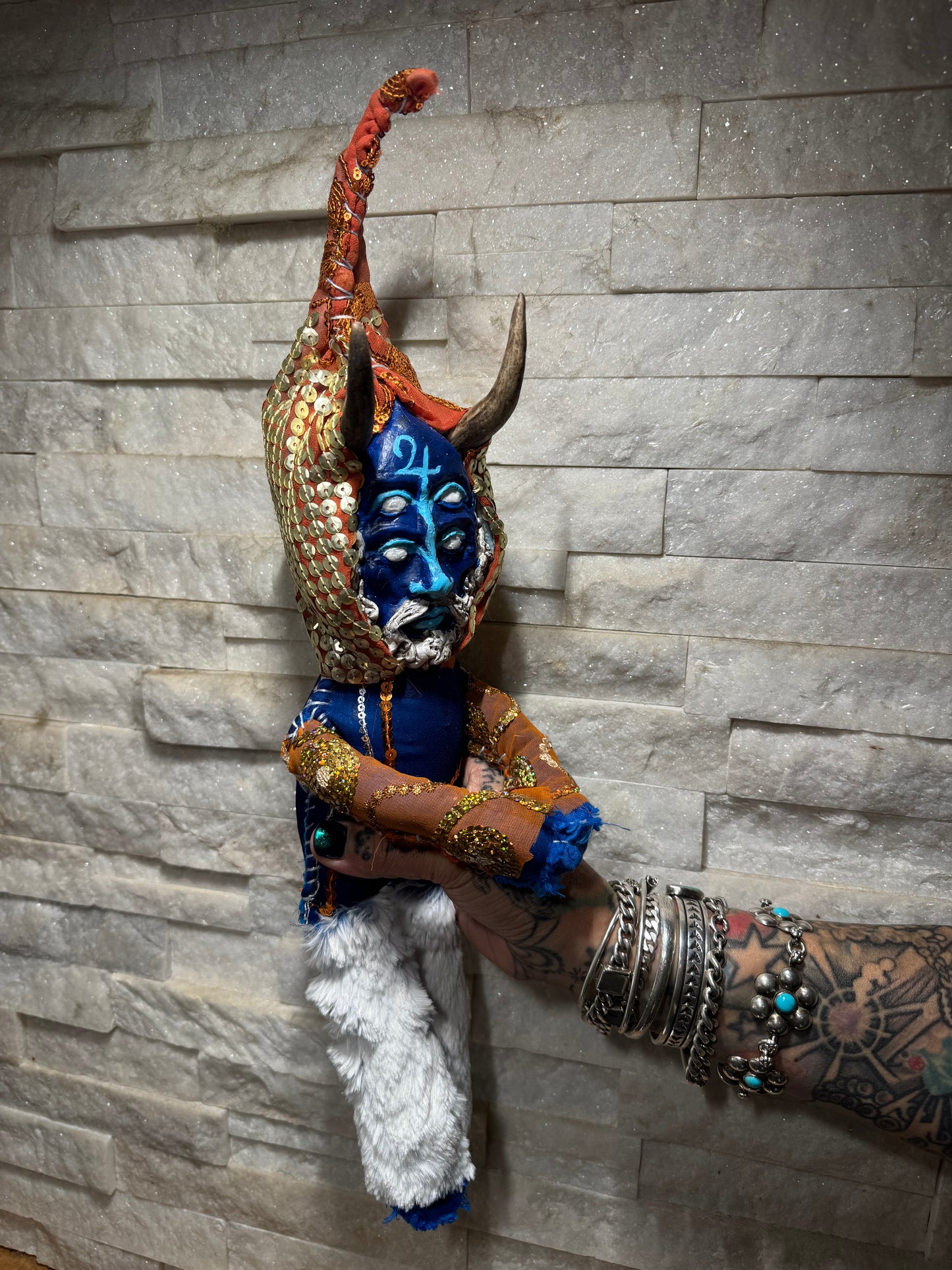 Jupeskoi House Spirit Poppet - Gold